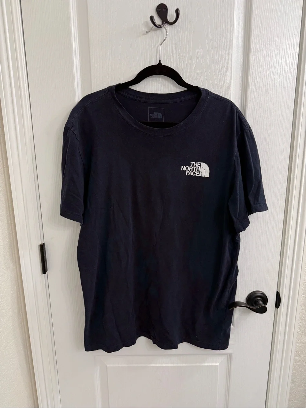 The North Face Men’s Navy T-Shirt with White Logo/Detail on Back Size XL